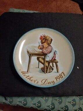 vtg mother's day collectors plateby Schmid